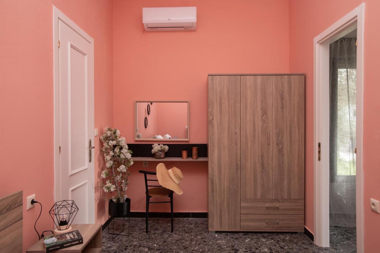 Square Apartment Kambanos Bagian luar foto